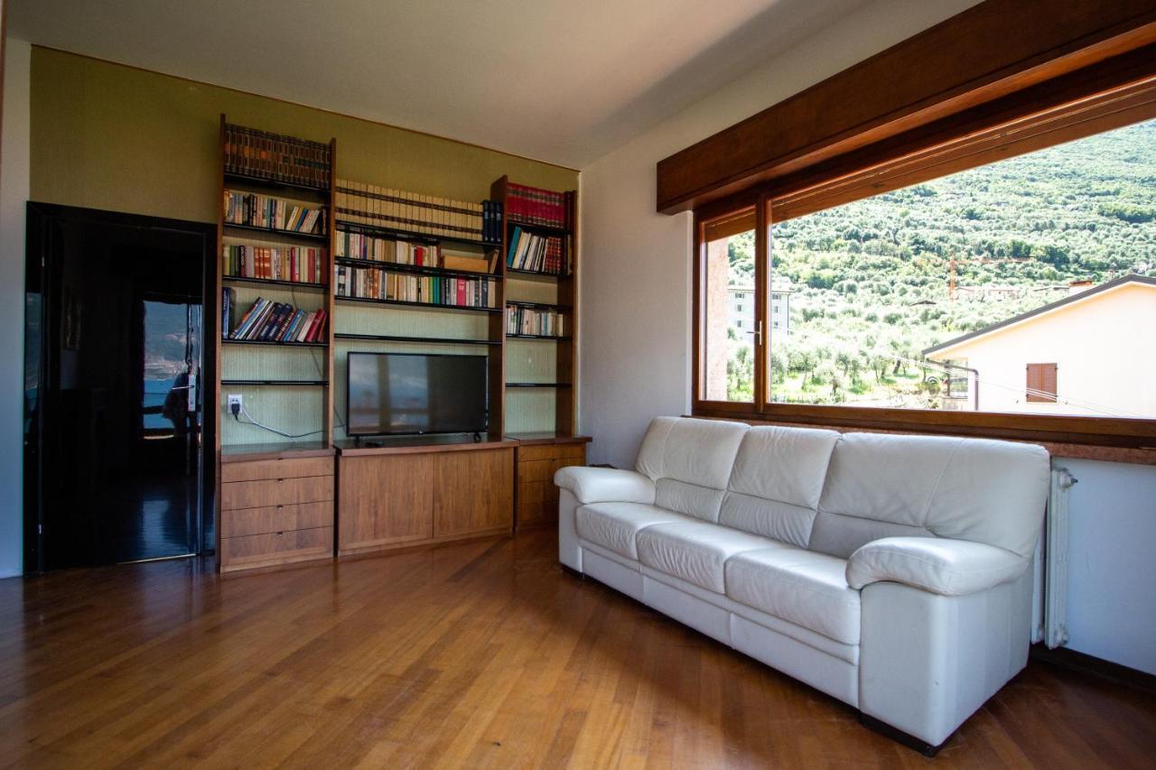 Villa Diana - Terrazza Sul Lago Assenza di Brenzone Exteriör bild